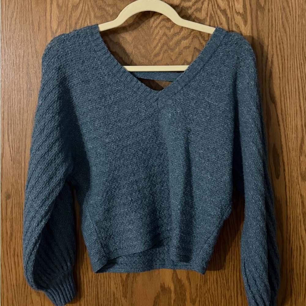 Women's V-Neck Sweater - Blue